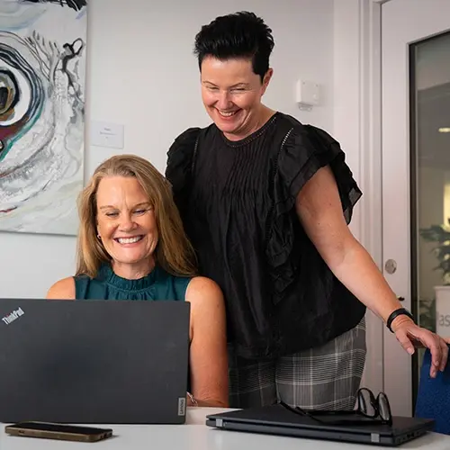 Anna Rydbacken och Anna-Sofia Renman på Signpost.