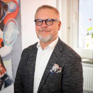Mats Edlund uttalar sig om styrelsearvode med fokus på affär eller formalia